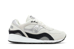 Casual Retro Running Lifestyle Sneakers – Off-White, Black & Metallic Silver