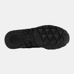 Casual Retro Running Lifestyle Sneakers – Off-White, Black & Metallic Silver
