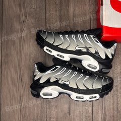 Nike Air Max Plus TN Black Metallic Silver Trainers – Men’s Cushioned Street Style Sneakers