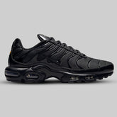 Nike Air Max Plus Trainers – Triple Black Mesh Sneakers with Tuned Air Cushioning