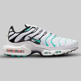 Nike Air Max Plus Trainers – White & Black Mesh Sneakers with Tuned Air Cushioning