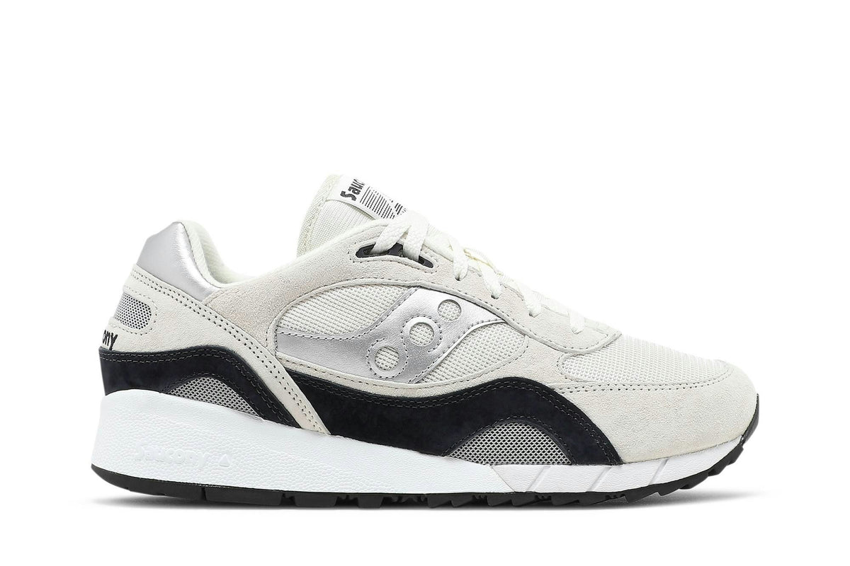 Casual Retro Running Lifestyle Sneakers – Off-White, Black & Metallic Silver