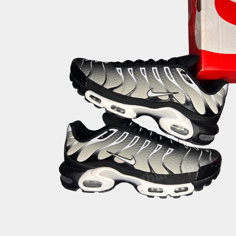 Nike Air Max Plus TN Black Metallic Silver Trainers – Men’s Cushioned Street Style Sneakers