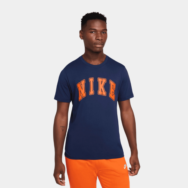 Men’s Sportswear Club Relaxed-Fit Logo Graphic T-Shirt
