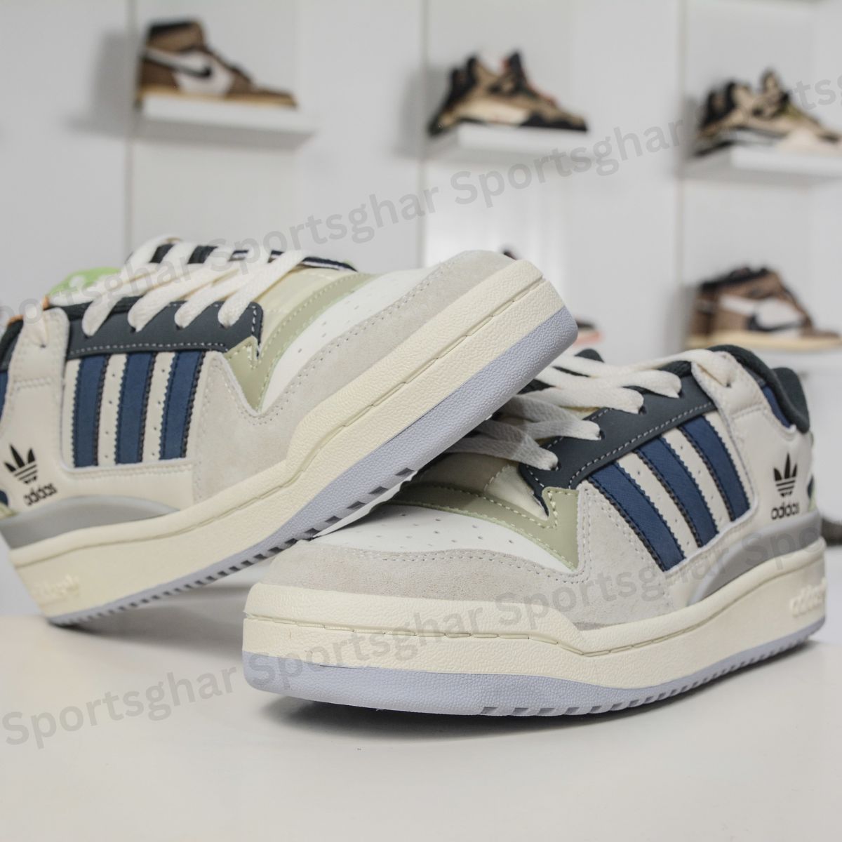 Adidas Forum Low Sneakers in Neutral Blue – Classic Leather Shoes