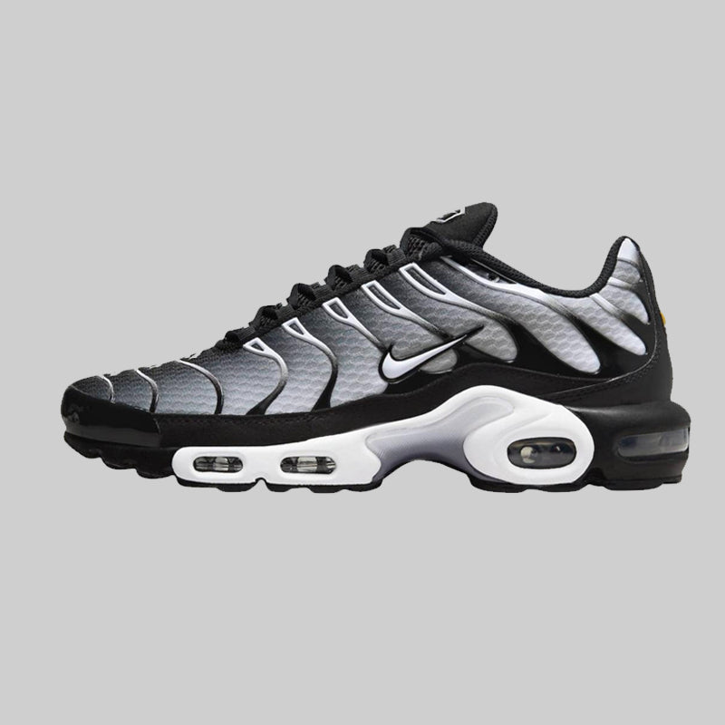 Nike Air Max Plus TN Black Metallic Silver Trainers – Men’s Cushioned Street Style Sneakers
