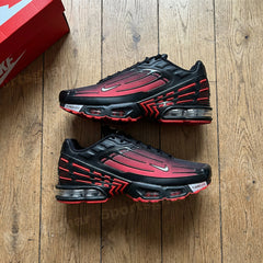 Men’s Velocity Air Cushion Runners – pre-owned Crimson Red & Black Gradient