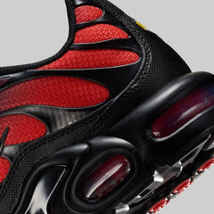 Nike Air Max Plus TN Black / Red Trainers – Men’s Running Shoes