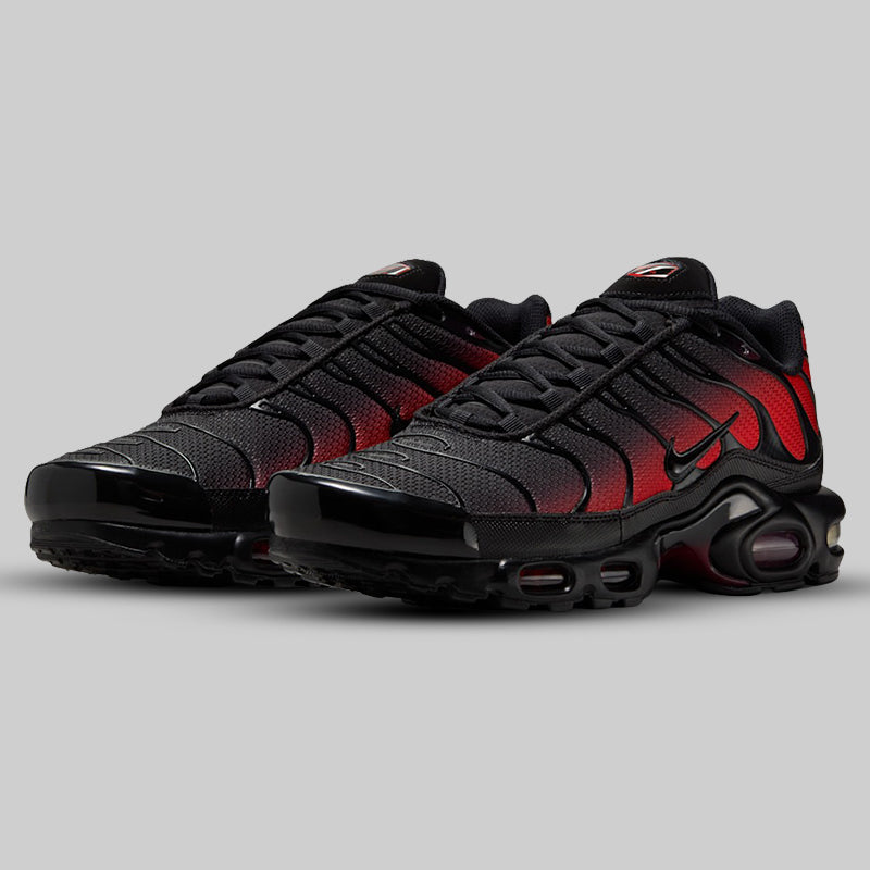 Nike Air Max Plus TN Black / Red Trainers – Men’s Running Shoes